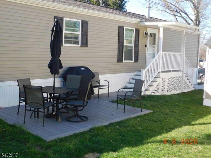 Property Photo:  89 Back Street  NJ 07863 