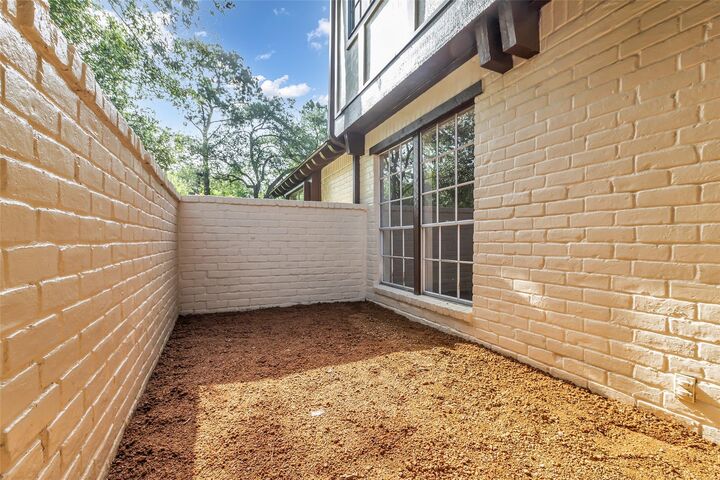 Property Photo: 6415 Bayonne Drive TX 77389