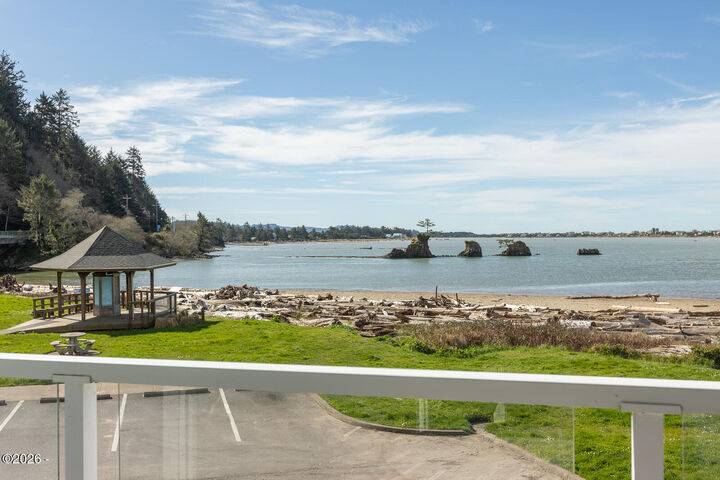 Property Photo:  5201 SW Hwy 101 #205  OR 97367 