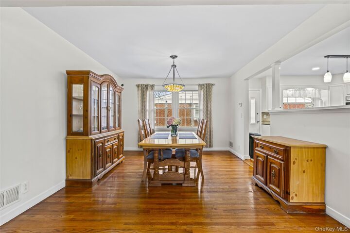Property Photo:  148 Lefferts Road  NY 10705 