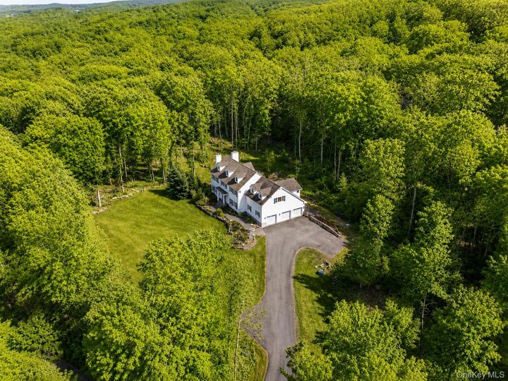 Property Photo: 580 Oscawana Lake Road NY 10579