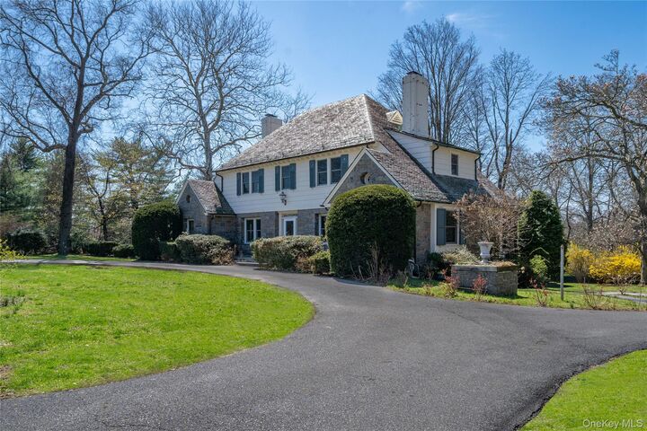 Property Photo:  535 North Street  NY 10605 