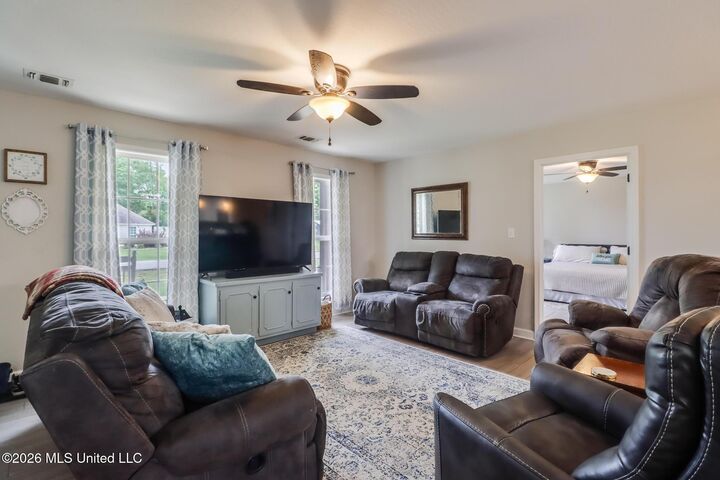 Property Photo:  107 Cottage Oaks Drive  MS 39452 