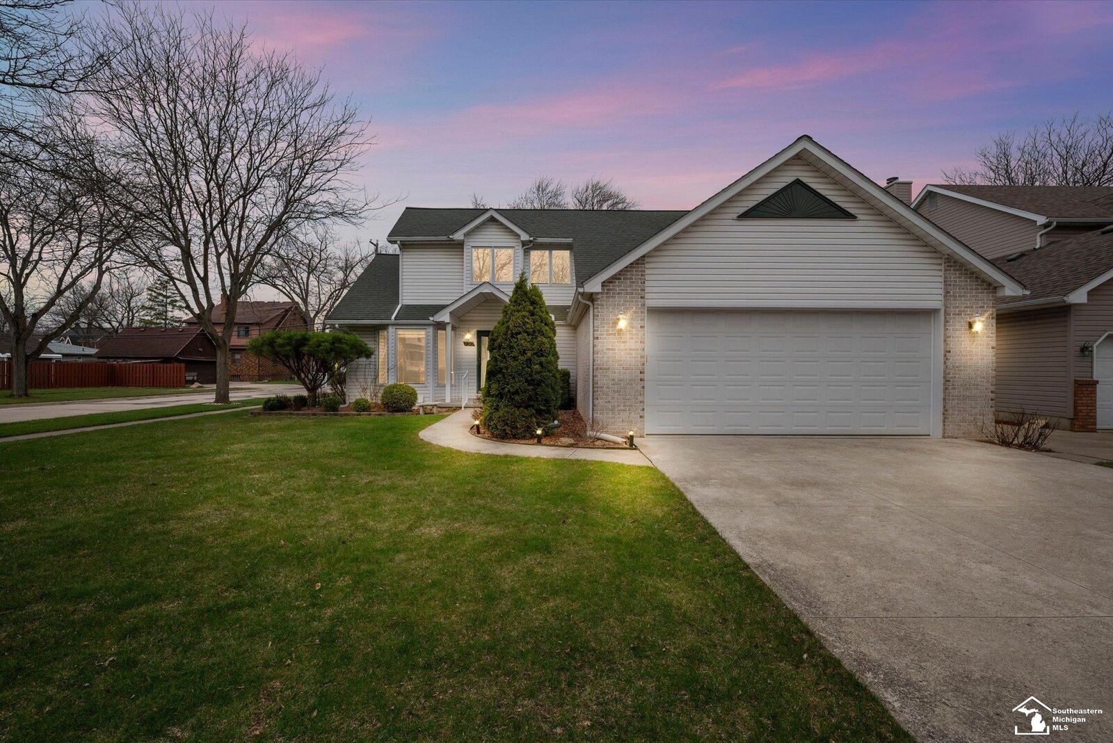 Property Photo:  730 Jennie Place Road  MI 48161 