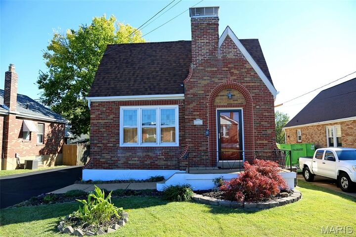 Property Photo:  9702 Sterling Place  MO 63123 