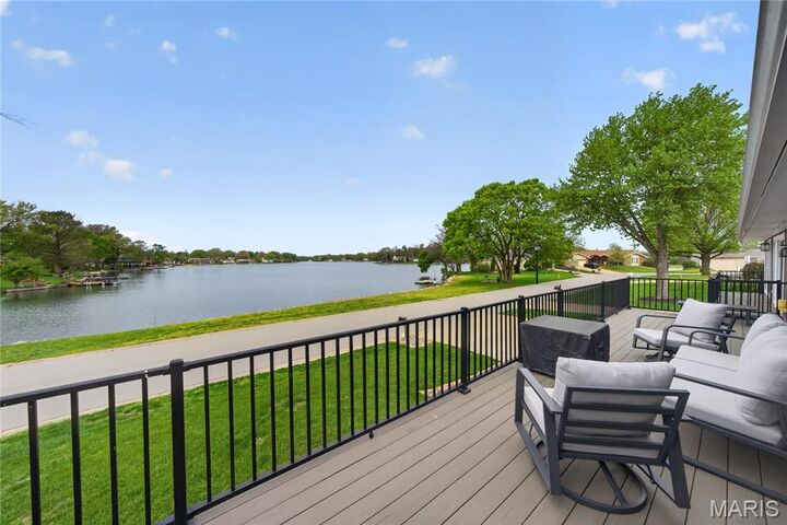 Property Photo:  8 Guyenne Drive  MO 63367 