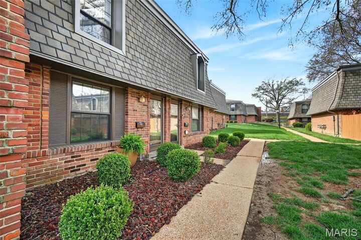Property Photo: 4262 Eiffel Drive MO 63125