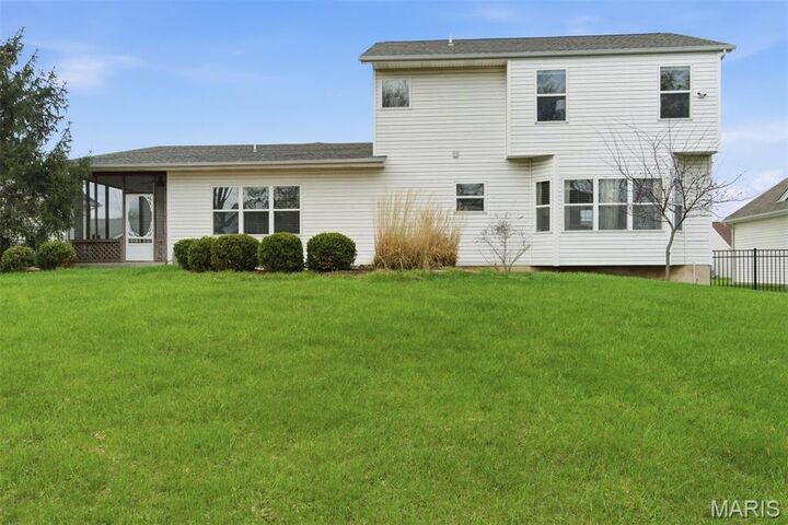 Property Photo:  912 Hampshire Heath Drive  MO 63368 