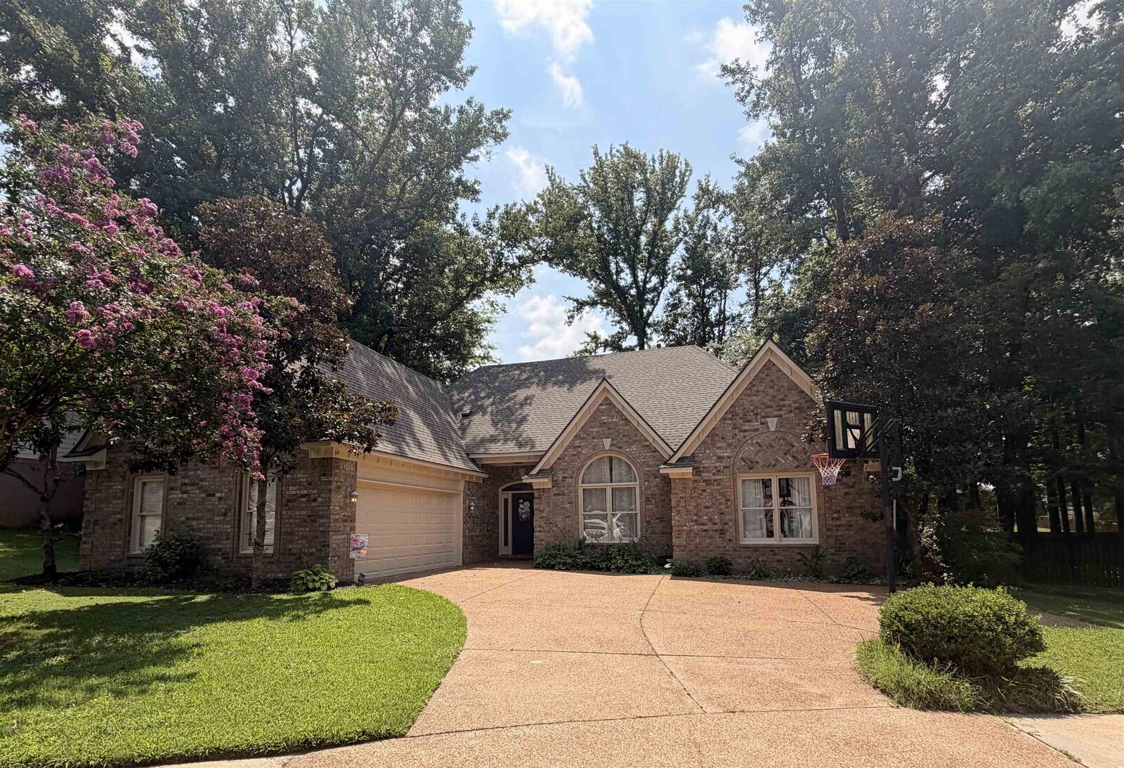 Property Photo: 11905 Country Valley Cv TN 38002