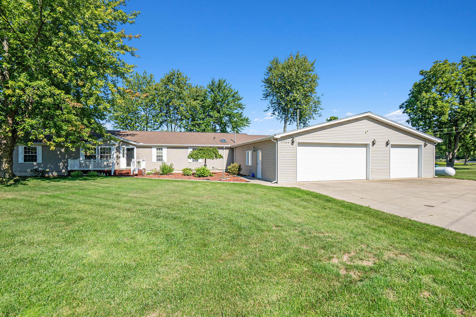 Property Photo:  9266 E Francis Road  MI 49421 
