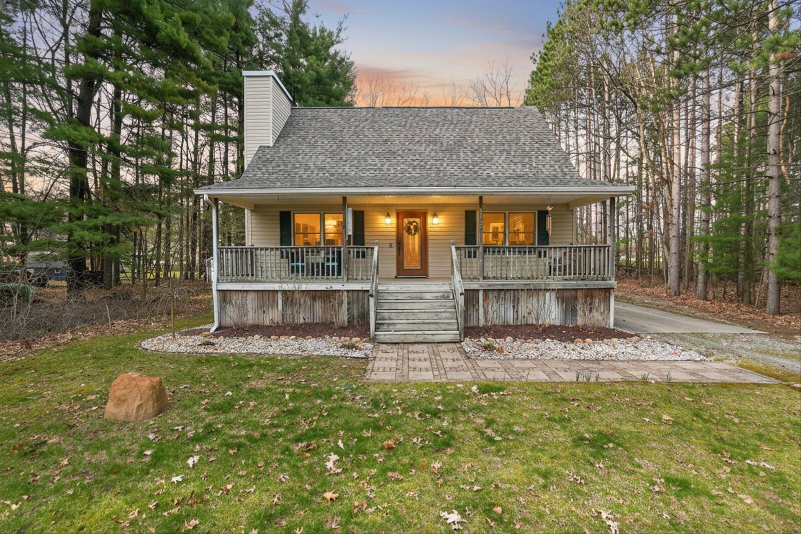 Property Photo:  11531 Rutan Circle  MI 49249 