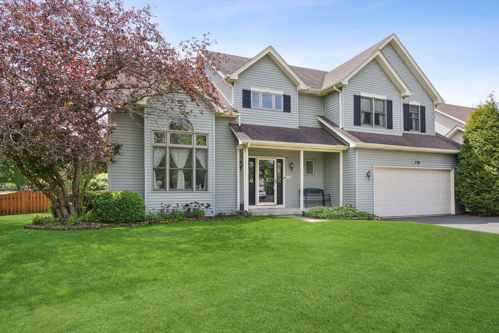 Property Photo:  
