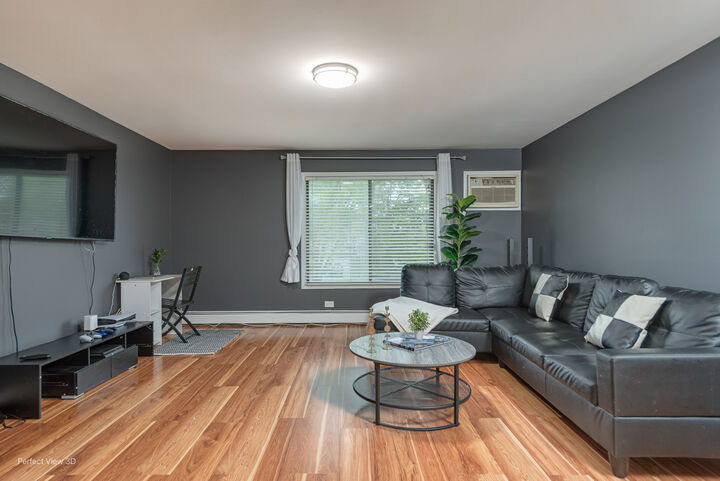Property Photo:  370 Echo Lane 3  IL 60504 