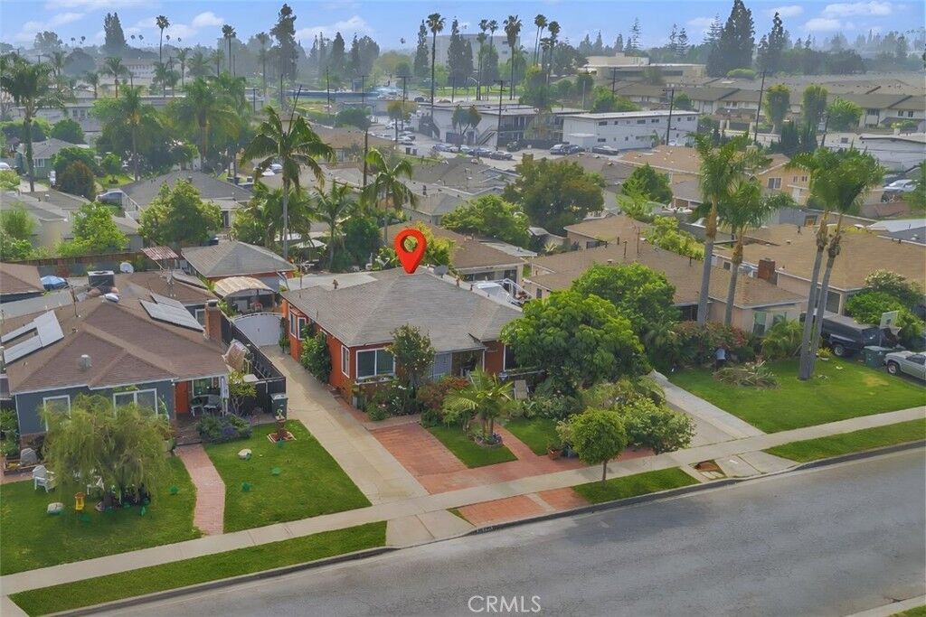 Property Photo: 10740 Amery CA 90280