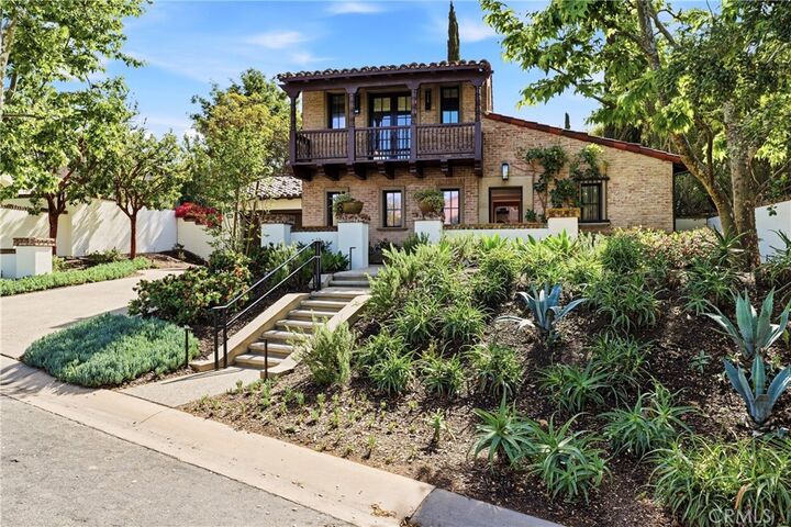 Property Photo: 6 Prairie Grass CA 92603