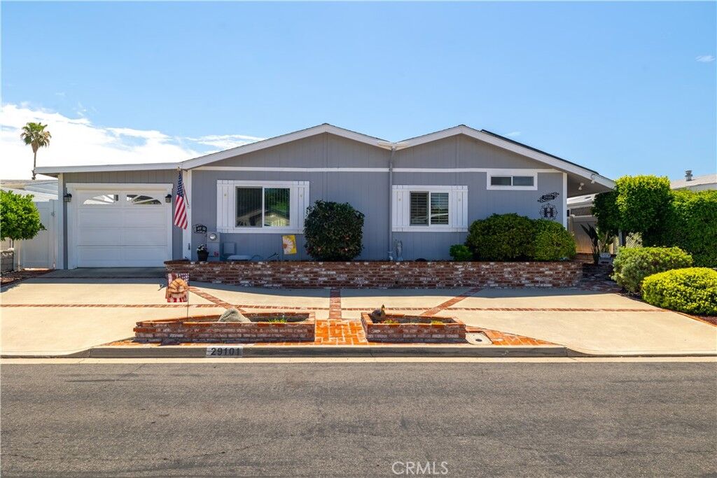 Property Photo:  29101 Camino Alba  CA 92563 