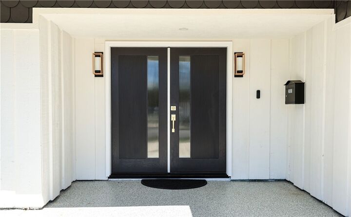 Property Photo:  2861 Serang Place  CA 92626 