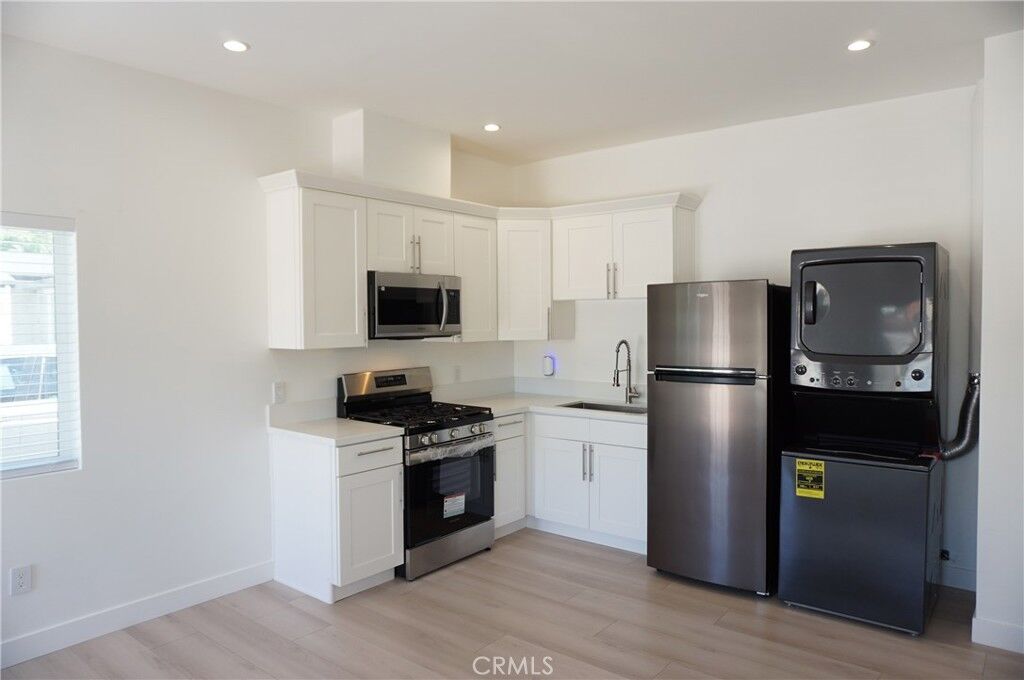 Property Photo:  8824 Quartz Avenue  CA 91324 