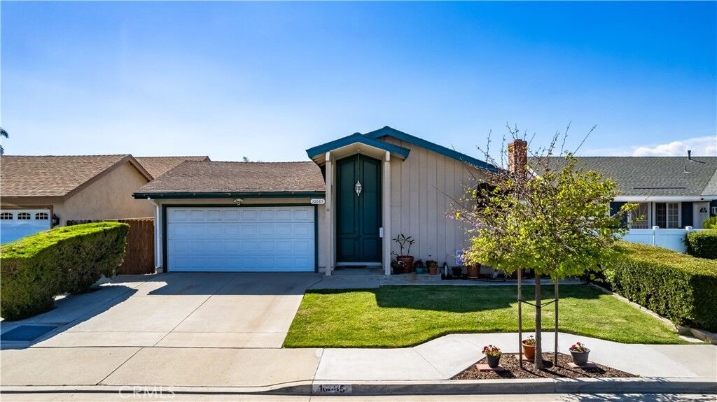 Property Photo: 10685 Lynn Circle CA 90630