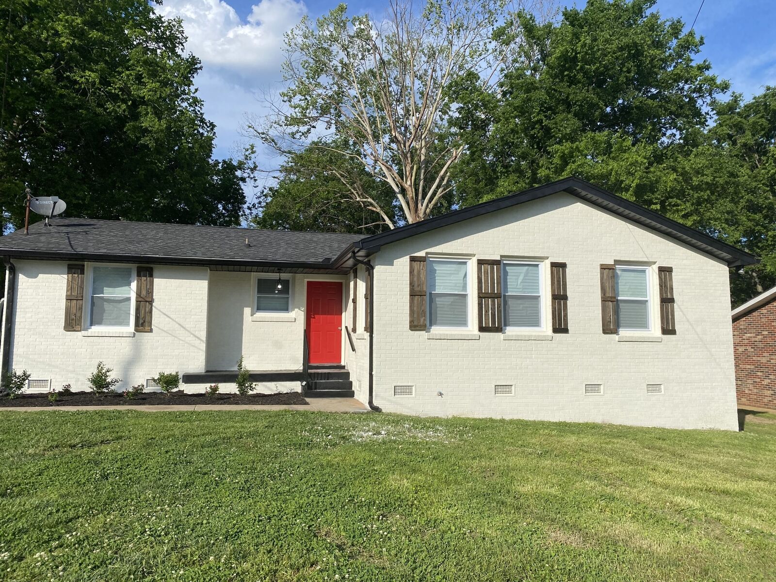 Property Photo:  3864 Cravath Dr  TN 37207 