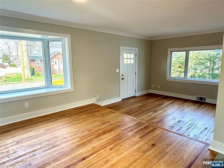 Property Photo:  41 Woods Avenue  NJ 07621 