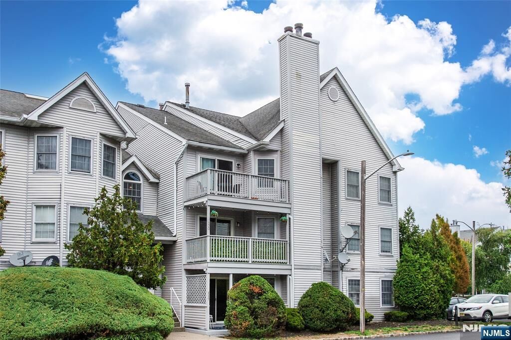 Property Photo: 117 Quartz Lane NJ 07501