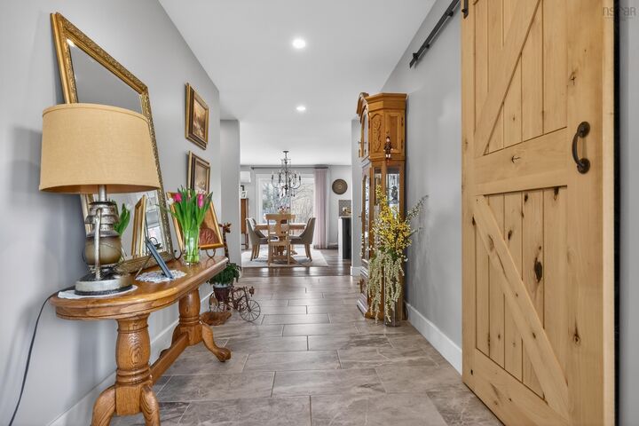 Photo de la propriété:  60 McCormacks Lane  NS B3G 1A3 