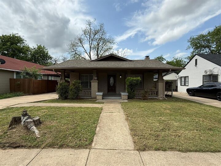 Property Photo:  3016 James Avenue  TX 76110 