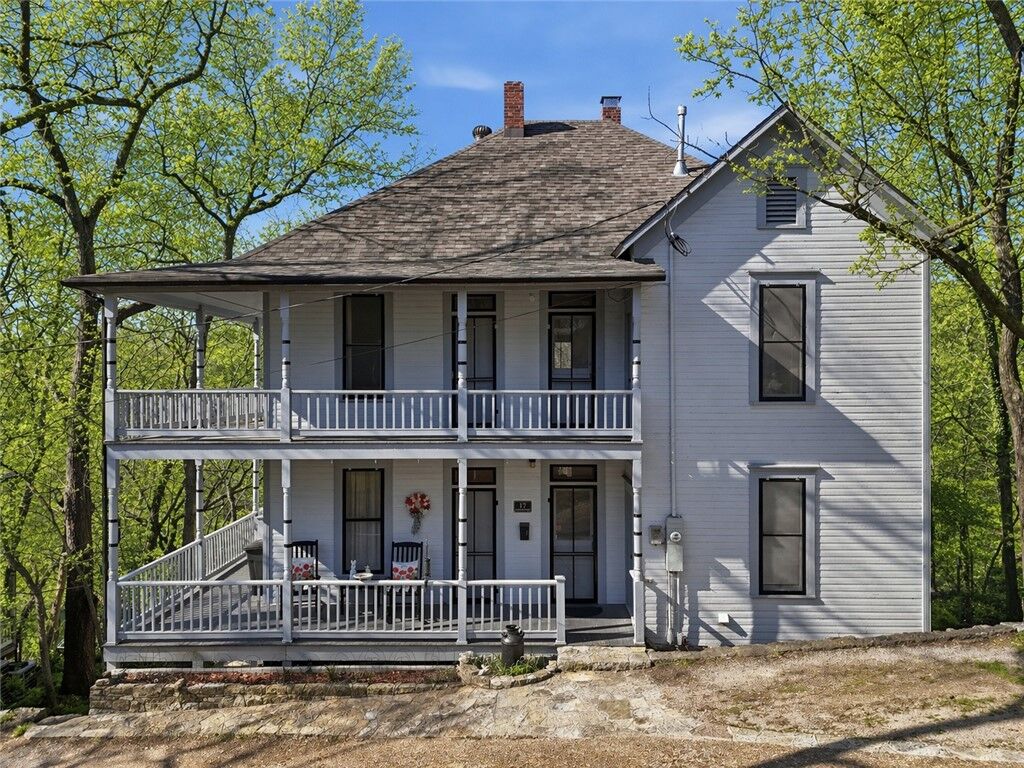 Property Photo:  17 Hilton Street  AR 72632 
