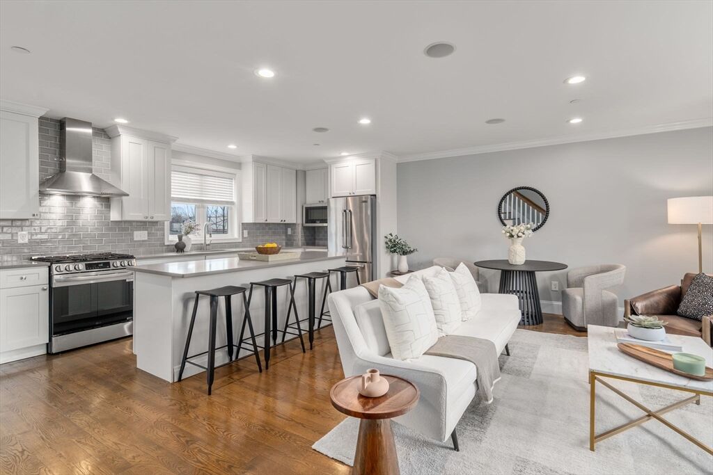 Property Photo:  364 Neponset Ave 6  MA 02122 