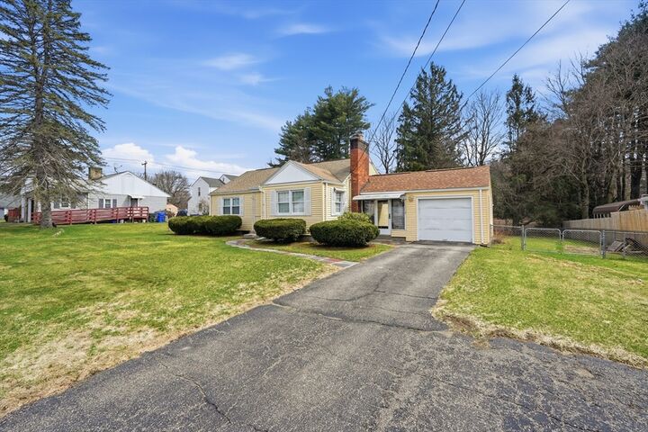 Property Photo:  15 Kingoke Ln  MA 01119 
