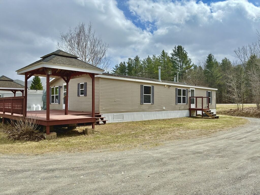 Property Photo:  559 Tea St 9  MA 01339 