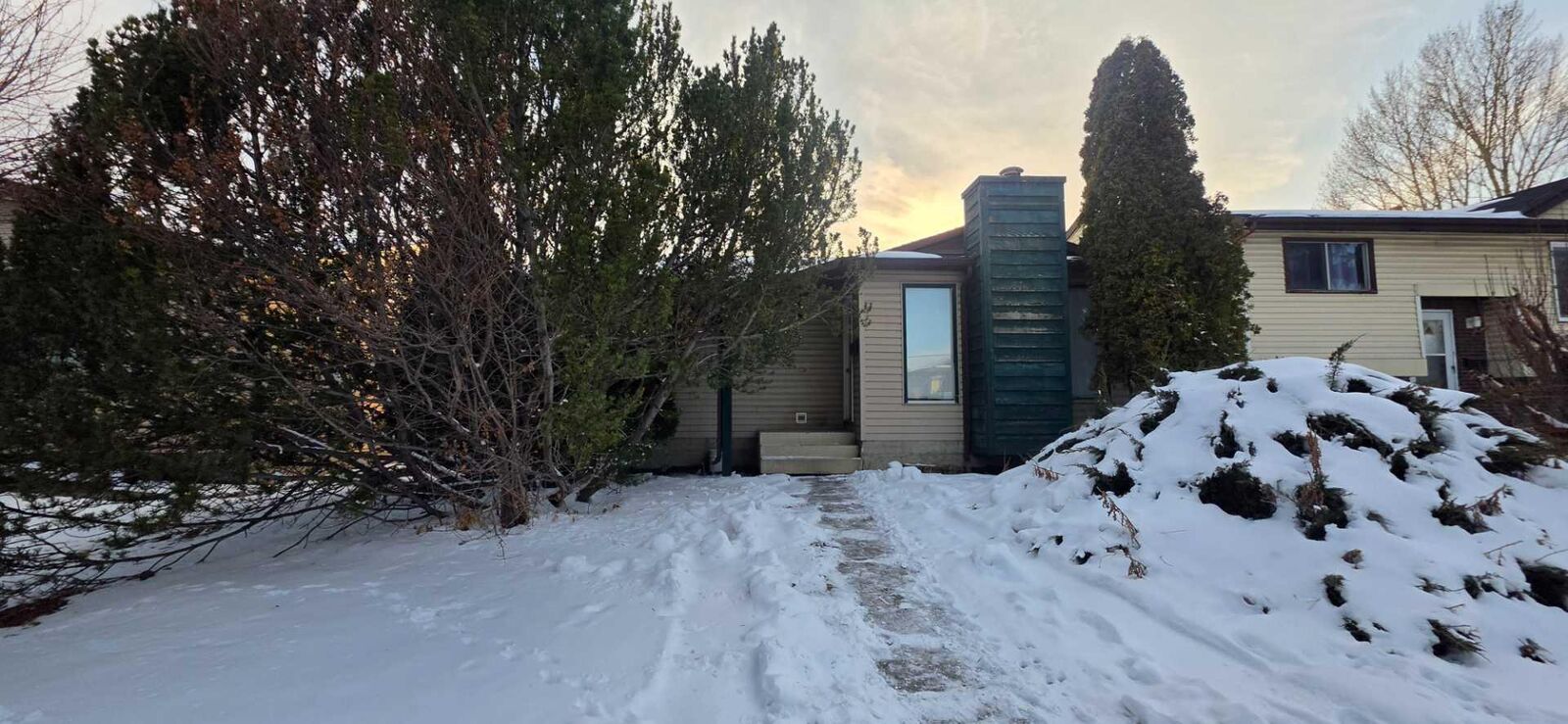 Property Photo: 235 Fallswater Road NE AB T3J 1B2