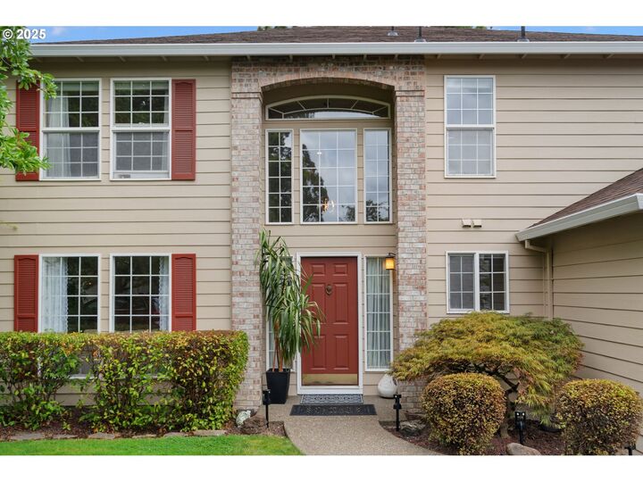 Property Photo:  9358 SW Claridge Dr  OR 97223 