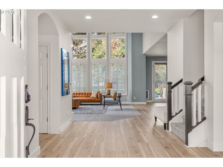 Property Photo:  10509 SW Naeve St  OR 97224 