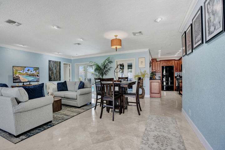 Property Photo: 2750 NE 45th Street FL 33064
