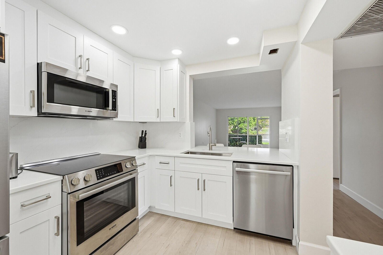 Property Photo:  2709 Nassau Bend H1  FL 33066 