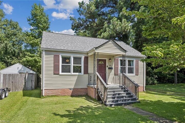 Property Photo: 222 Charles Ave VA 23702