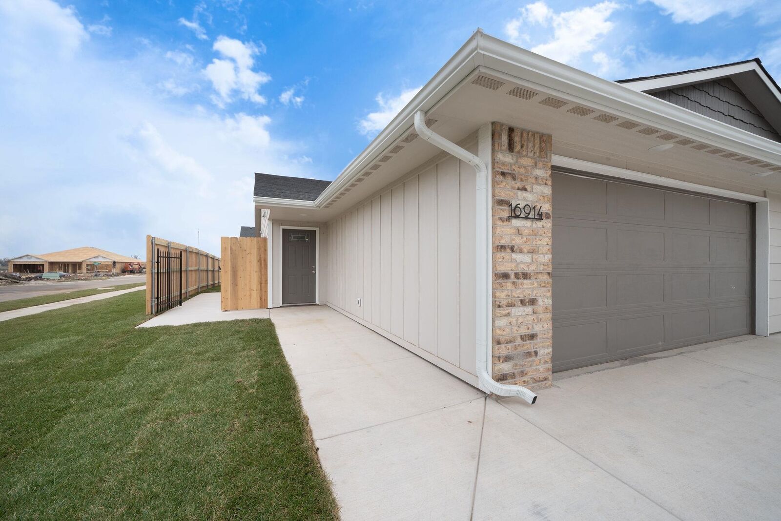Property Photo:  16802 W Lawson  KS 67052 