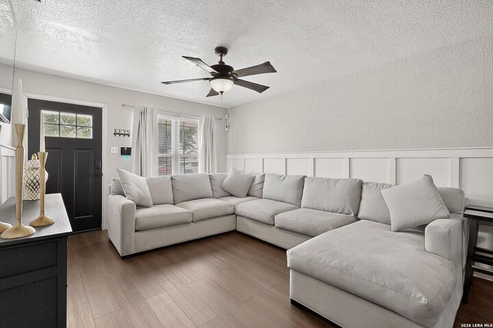 Property Photo:  275 Lansing  TX 78207 