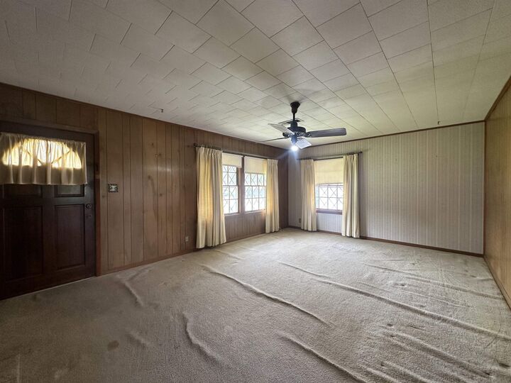 Property Photo:  1804 Sholars  TX 77630-3302 