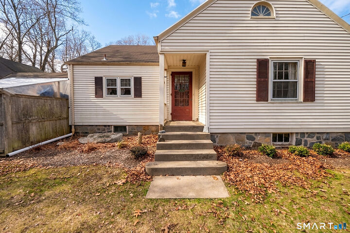 Property Photo:  405 Pond Meadow Road  CT 06498 