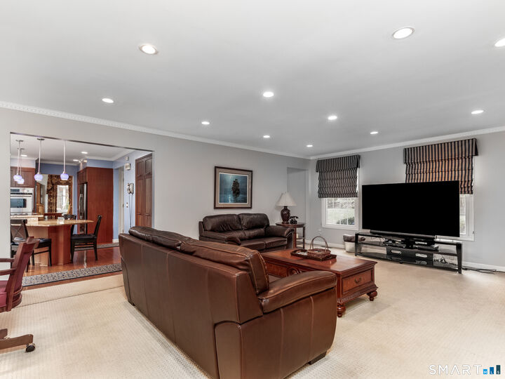 Property Photo: 3 Lancelot Way CT 06518