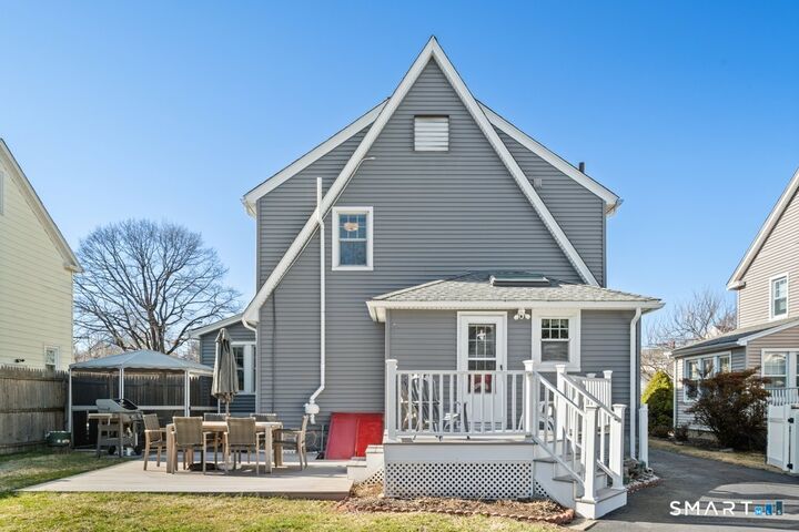 Property Photo: 75 Elizabeth Terrace CT 06614