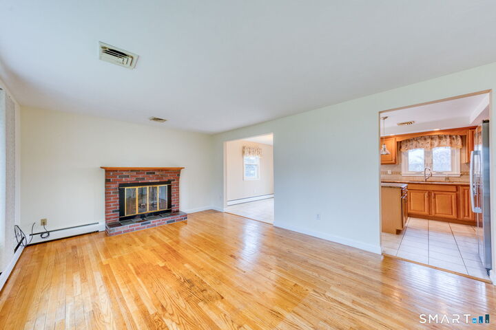 Property Photo:  30 Wendy Lane  CT 06053 