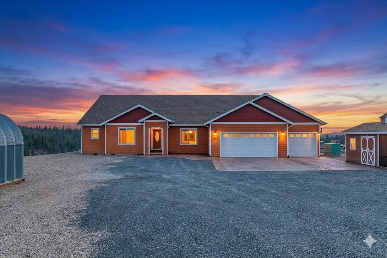 Property Photo:  5205 Allen Rd  WA 99173 