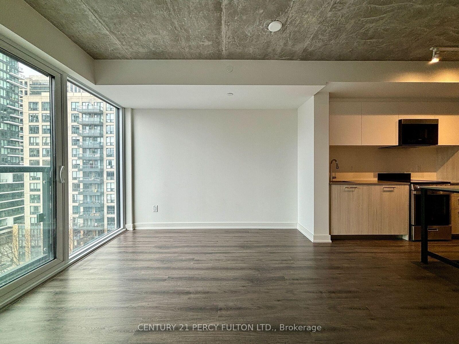 Property Photo:  65 Mutual Street 802  ON M5B 2A9 