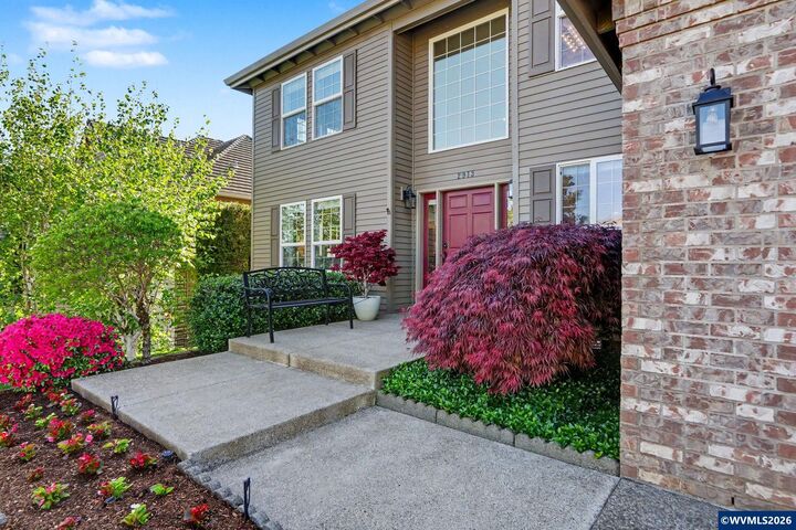 Property Photo:  2913 Laurelwood Ct NW  OR 97304 