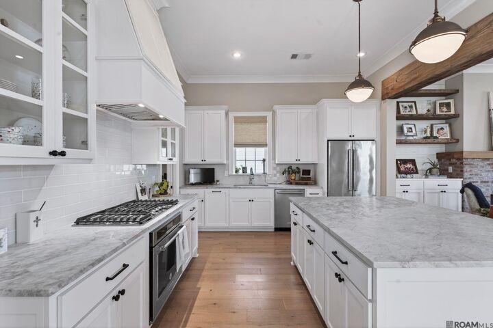Property Photo:  3112 Veranda Green Ave  LA 70810 