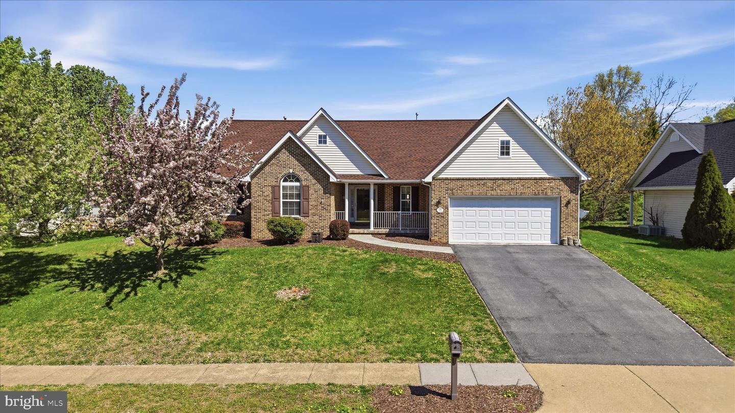 Property Photo:  231 Bentley Avenue  VA 22602 
